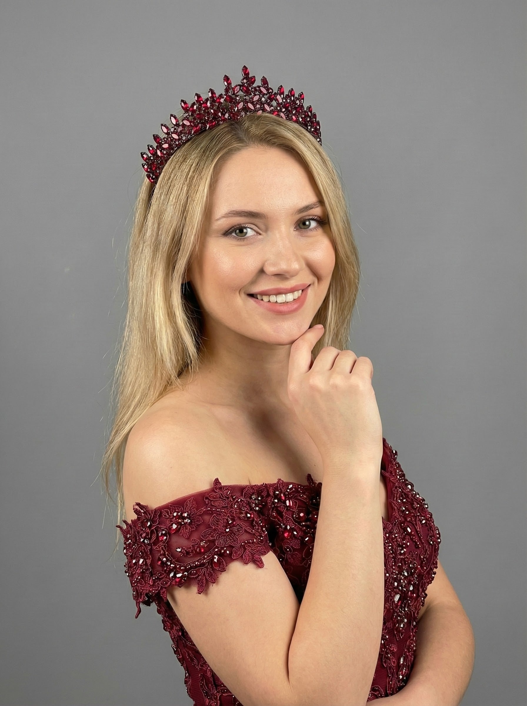 Kristal Taşlı Zarif Gelin Tacı Işıltılı Düğün Saç Aksesuarı