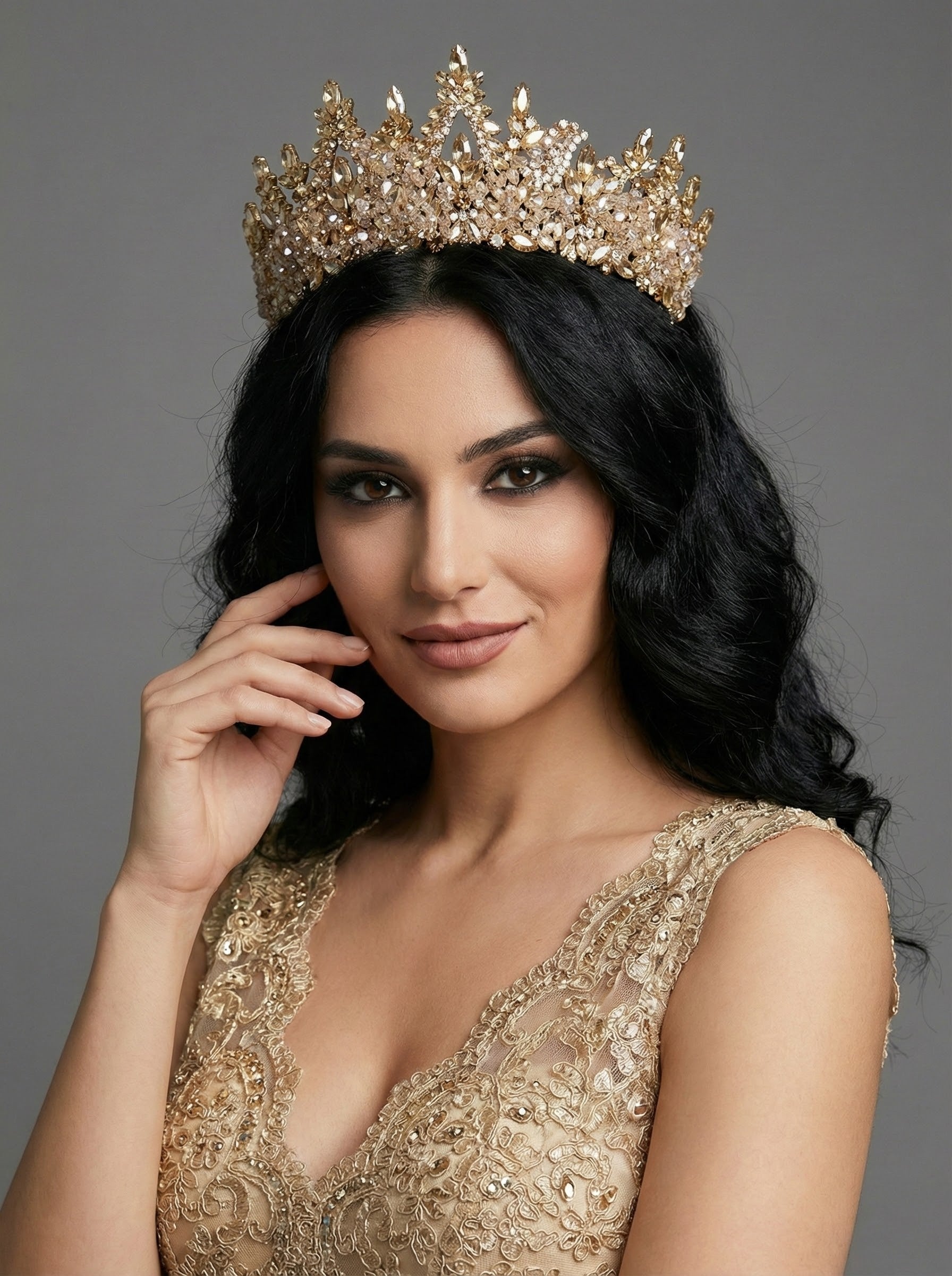 Işıltılı Kristal Gelin Tacı- Özel Gün Saç Aksesuarı