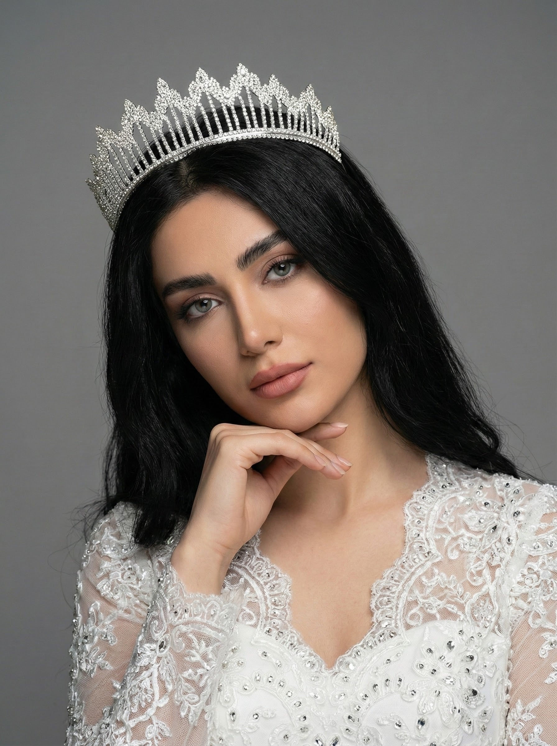 Büyük Model Kristal Taşlı Gelin Tacı Işıltılı Kraliçe Düğün Saç Aksesuarı