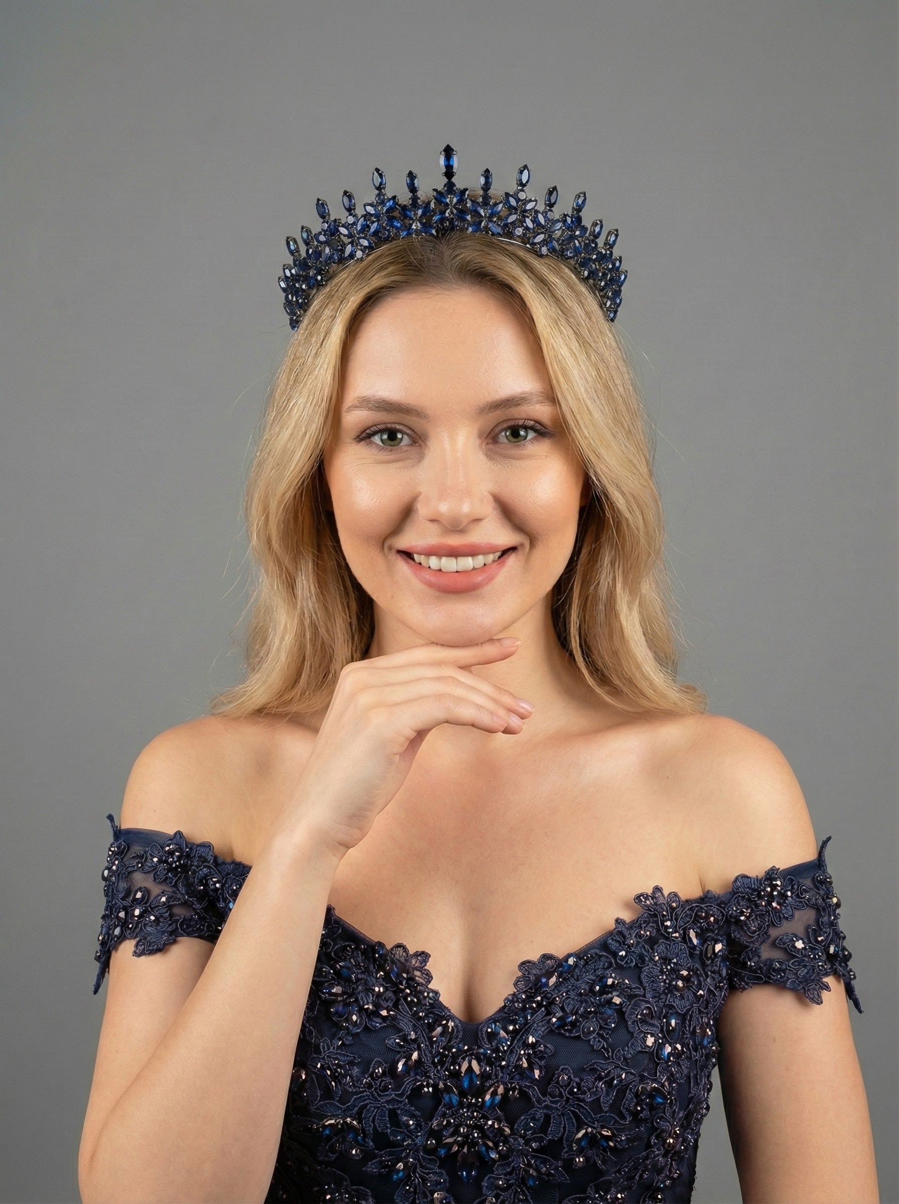 Kristal Taşlı Zarif Gelin Tacı Işıltılı Düğün Saç Aksesuarı