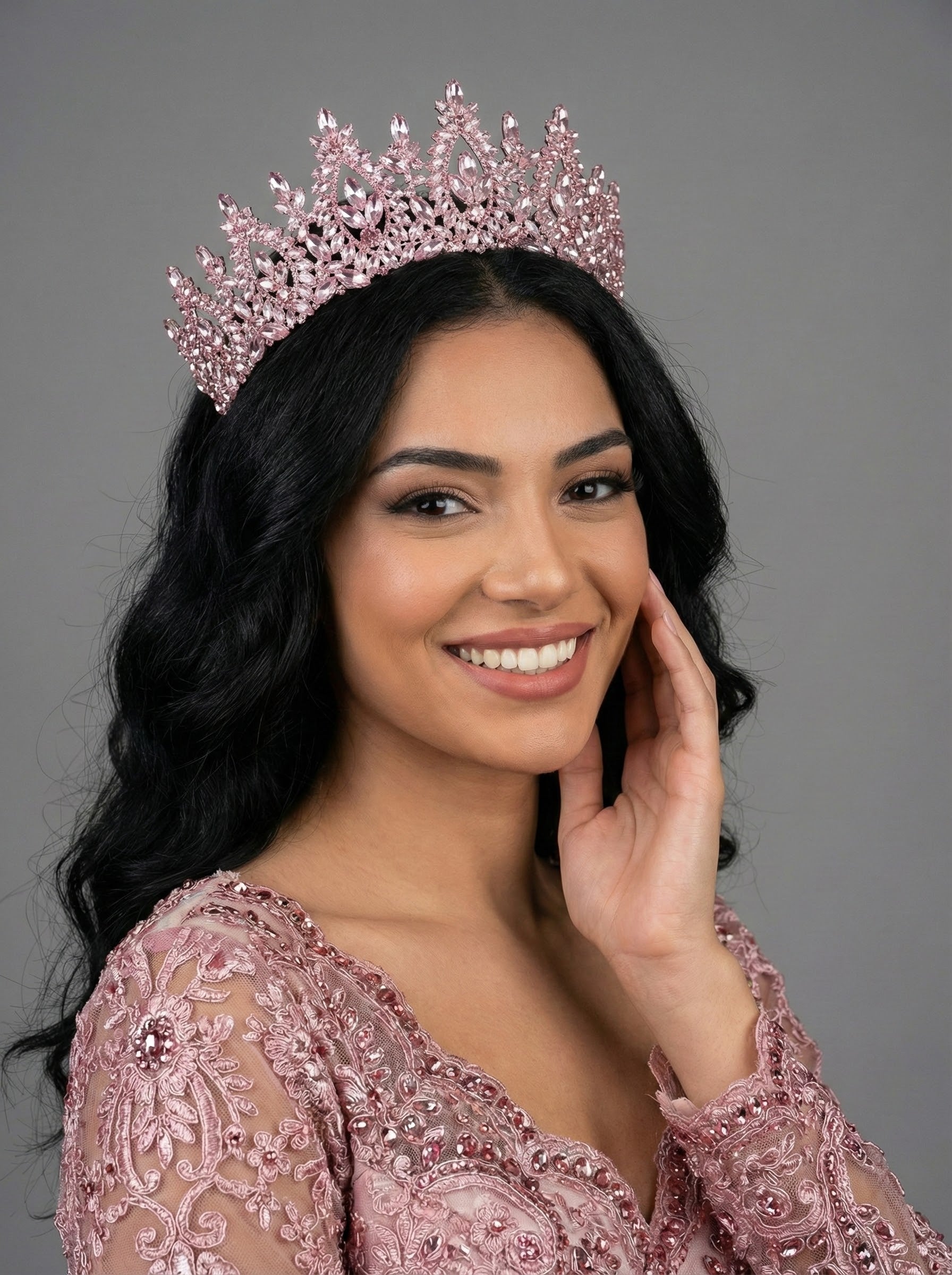 Pembe kristal prenses gelin tacı – taş işlemeli, düğün ve özel gün tacı