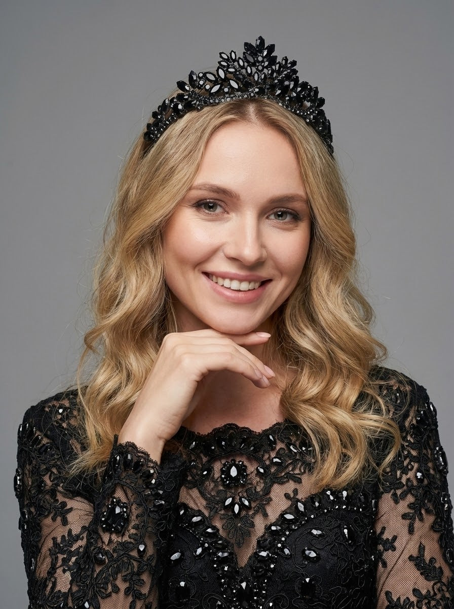 Kristal Taşlı Yaprak Desenli Gelin Tacı Işıltılı Düğün Saç Aksesuarı