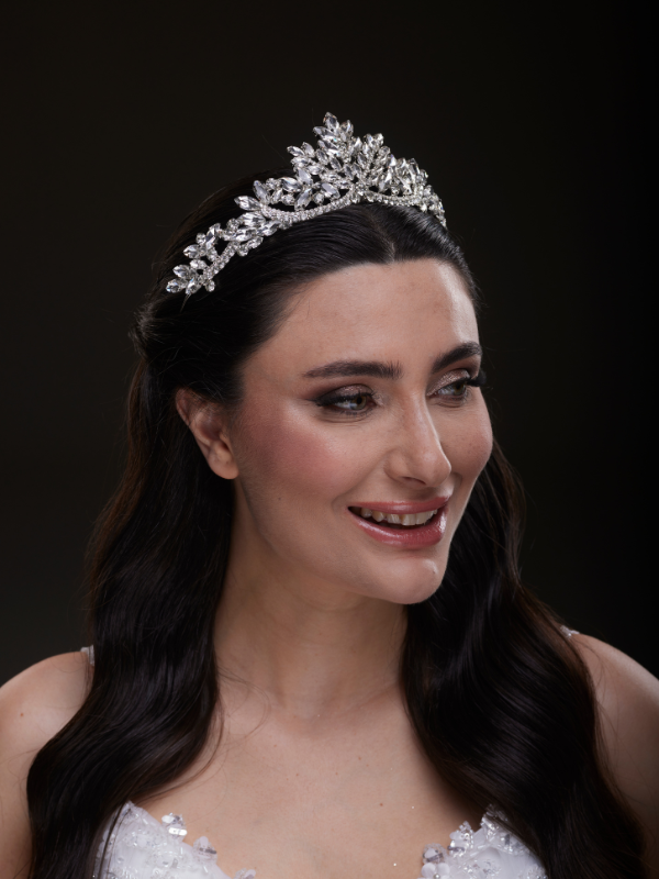 Kristal Taşlı Yaprak Desenli Gelin Tacı Işıltılı Düğün Saç Aksesuarı