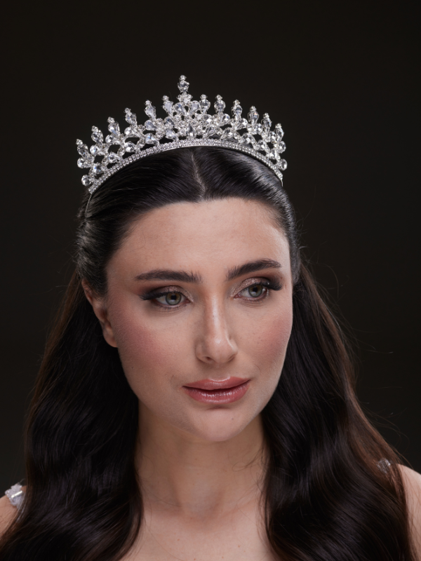 Kristal Taşlı Kraliçe Model Gelin Tacı Işıltılı Düğün Saç Aksesuarı